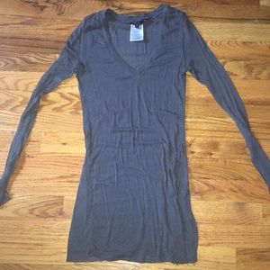 BCBG V-Neck Long Sleeve Tunic